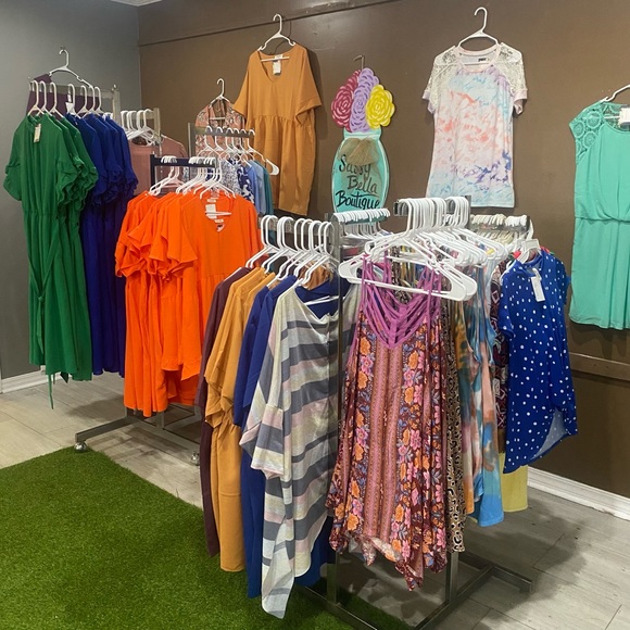 Meet your Posher, Sassy Bella - Picture 2 of 11